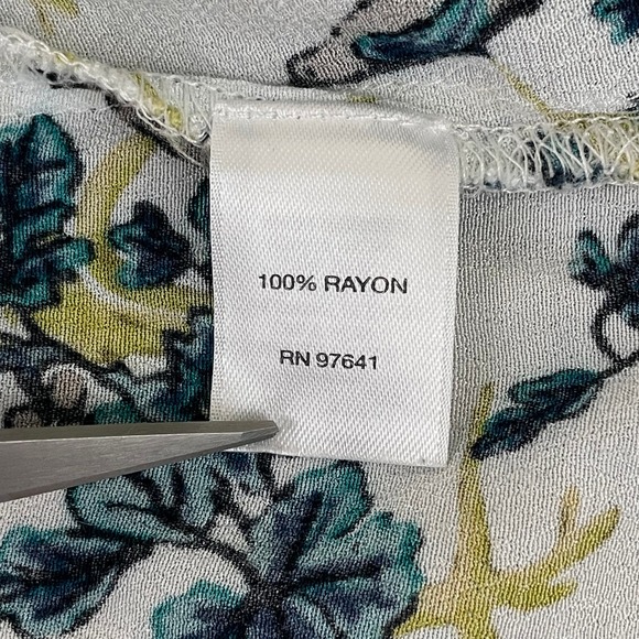 J. Jill Blouse Womens Large Blue Gold Floral Boho V Neck Shell Like Button Front - Picture 5 of 10